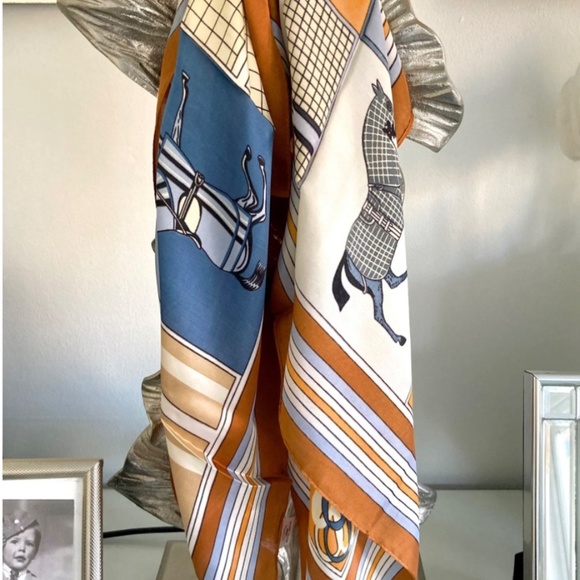 ❤️Equine Satin Silk Head Scarf / Neck scarf - vintage style horse print - Picture 5 of 8